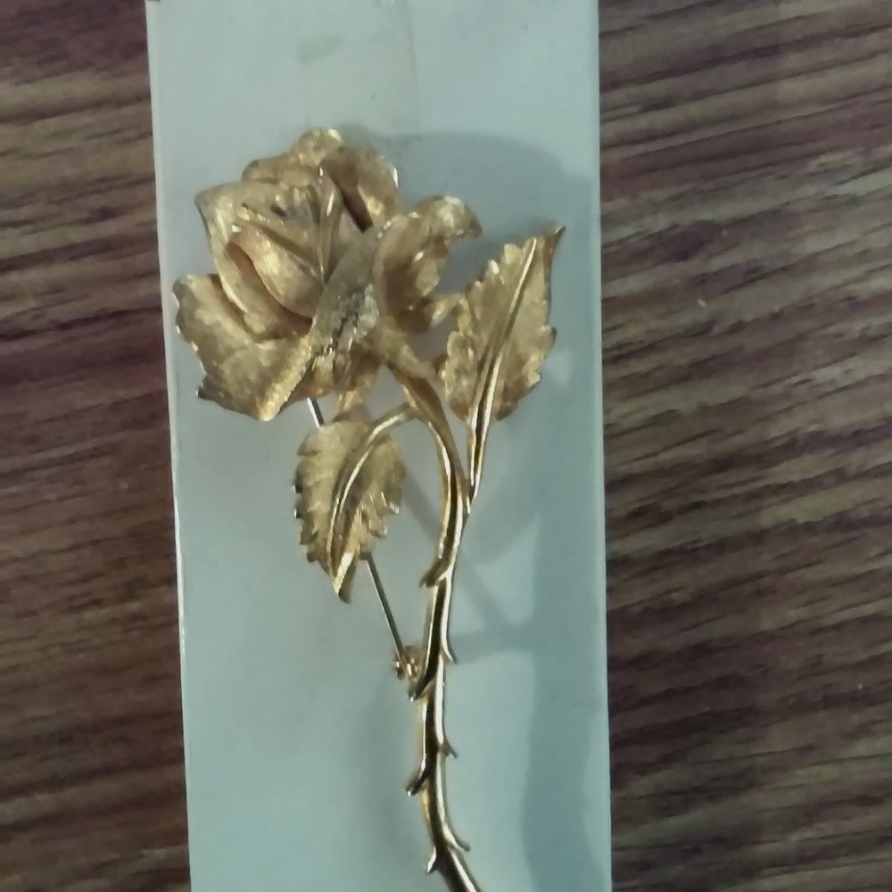 Vintage Signed CHAREL Brushed Gold Long Stem Rose Pin Brooch Perfect 3 3/4" Long